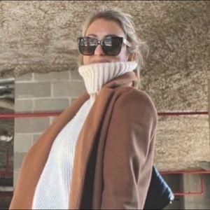 Meet your Posher, Gabrielle